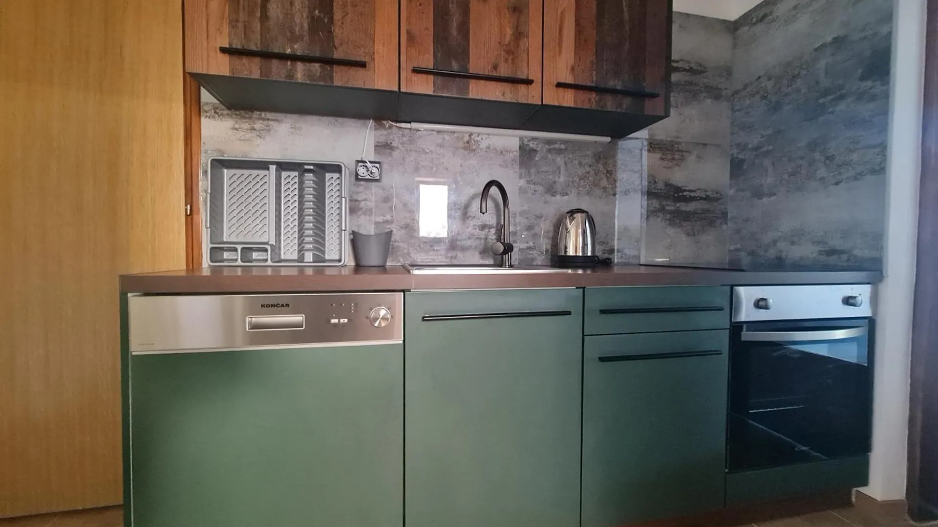 Apartmani Jadro Vir 0*,