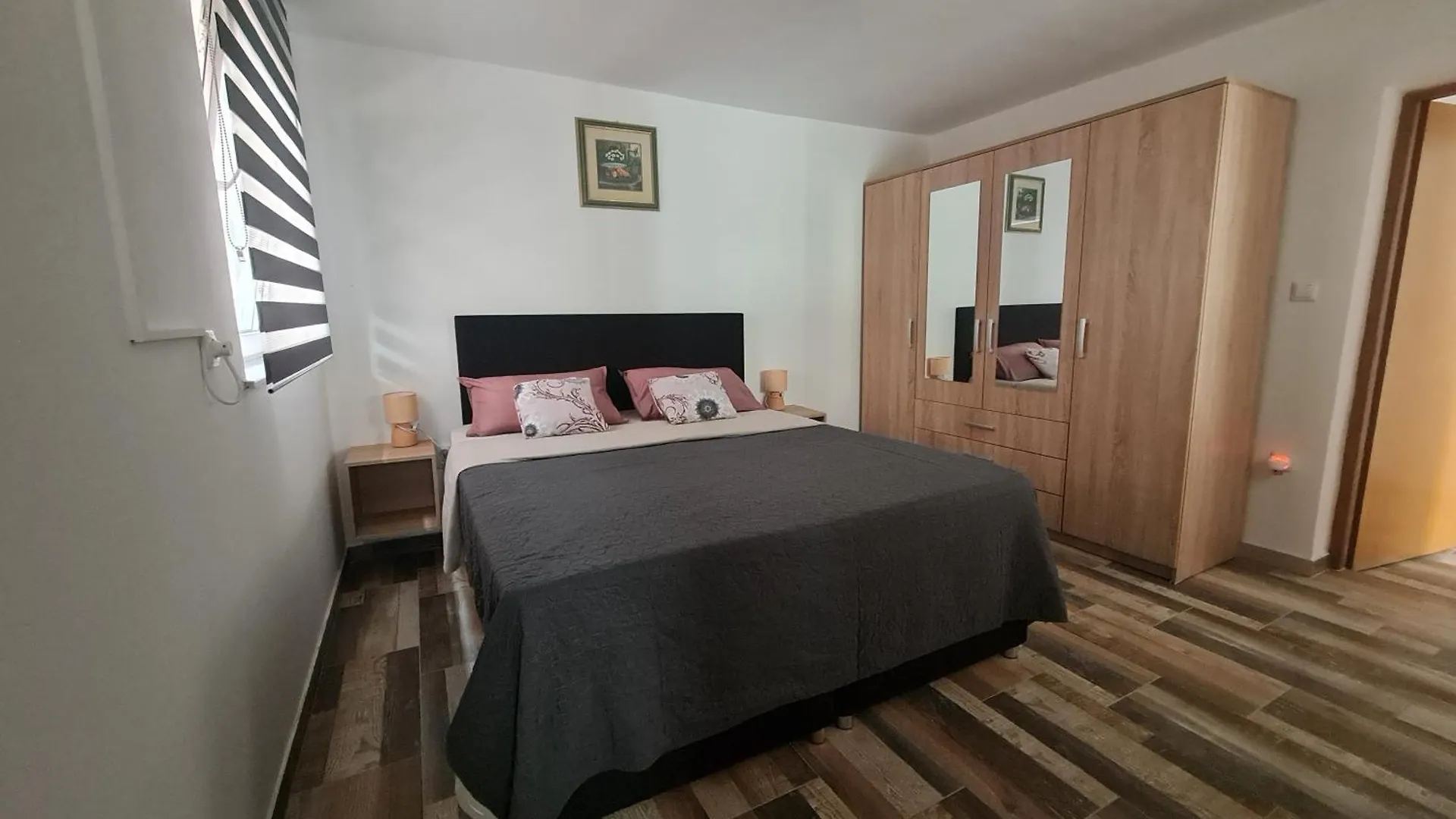Apartmani Jadro Vir